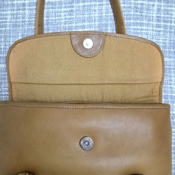 Green Fields Country Cowhide Collection Flap Shoulder Bag Butterscotch/Camel - Picture 15 of 16
